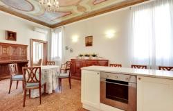 Venice - San Samuele - Stunning three bedroom apartment in historic building. Ref. 185c 11